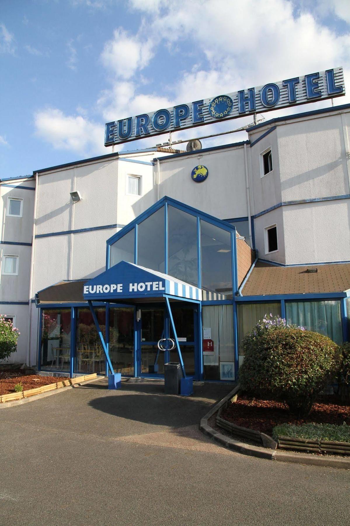 Europe Hotel Варен Возел Екстериор снимка