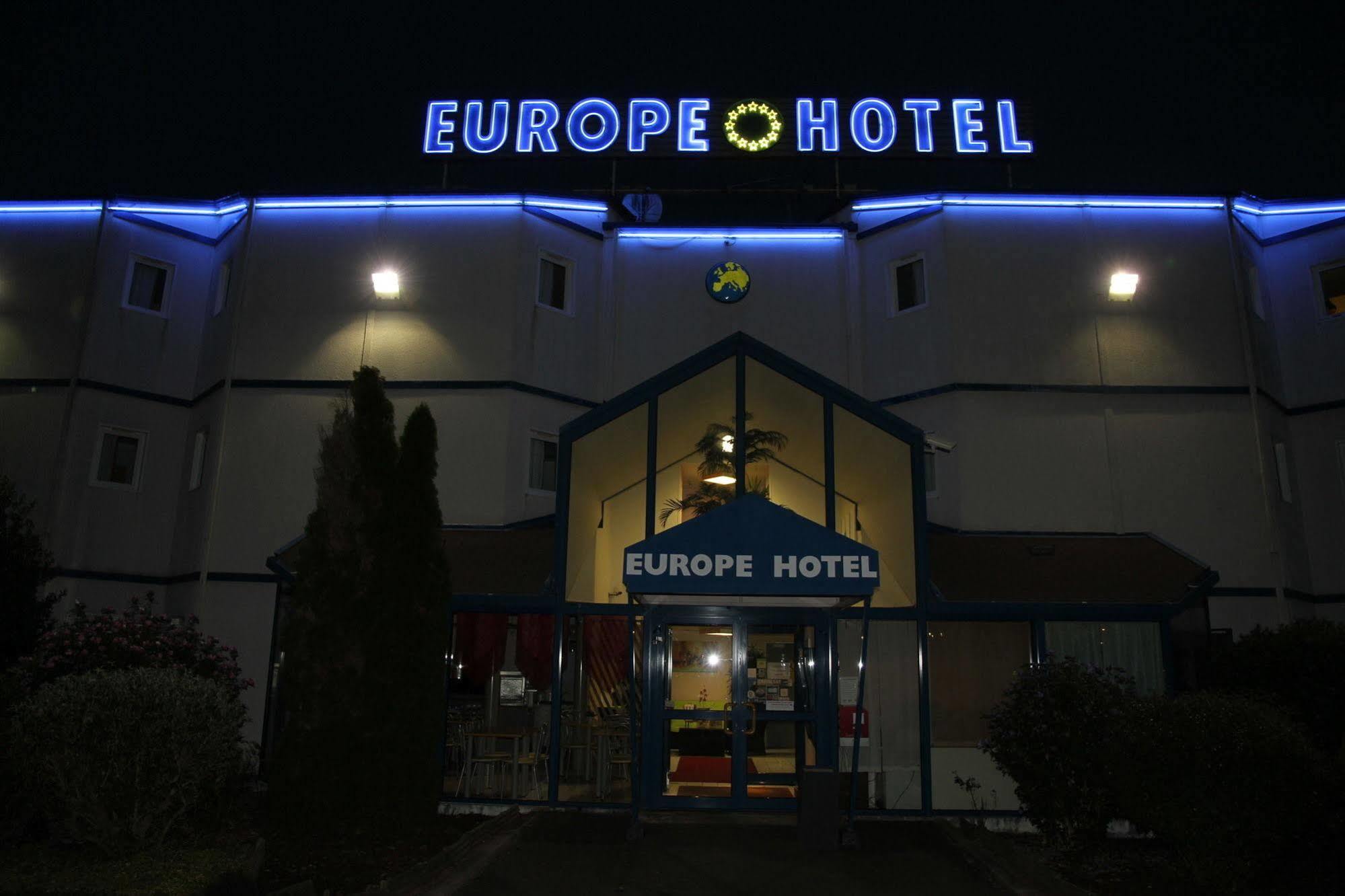 Europe Hotel Варен Возел Екстериор снимка