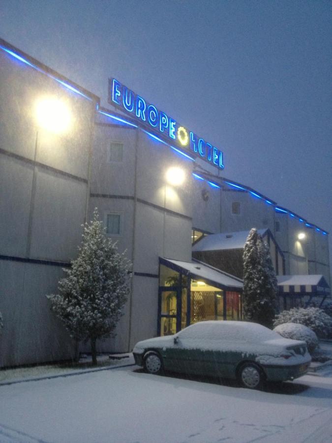 Europe Hotel Варен Возел Екстериор снимка