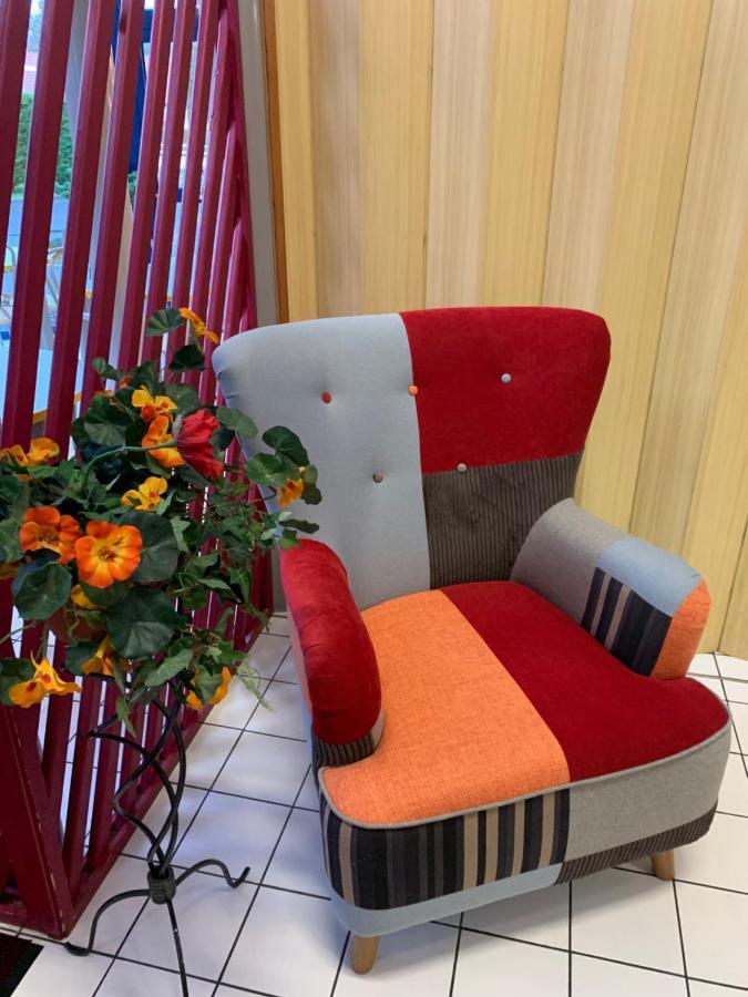 Europe Hotel Варен Возел Екстериор снимка